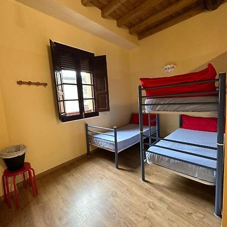 Albergue De Peregrinos Compostela Молінасека Екстер'єр фото